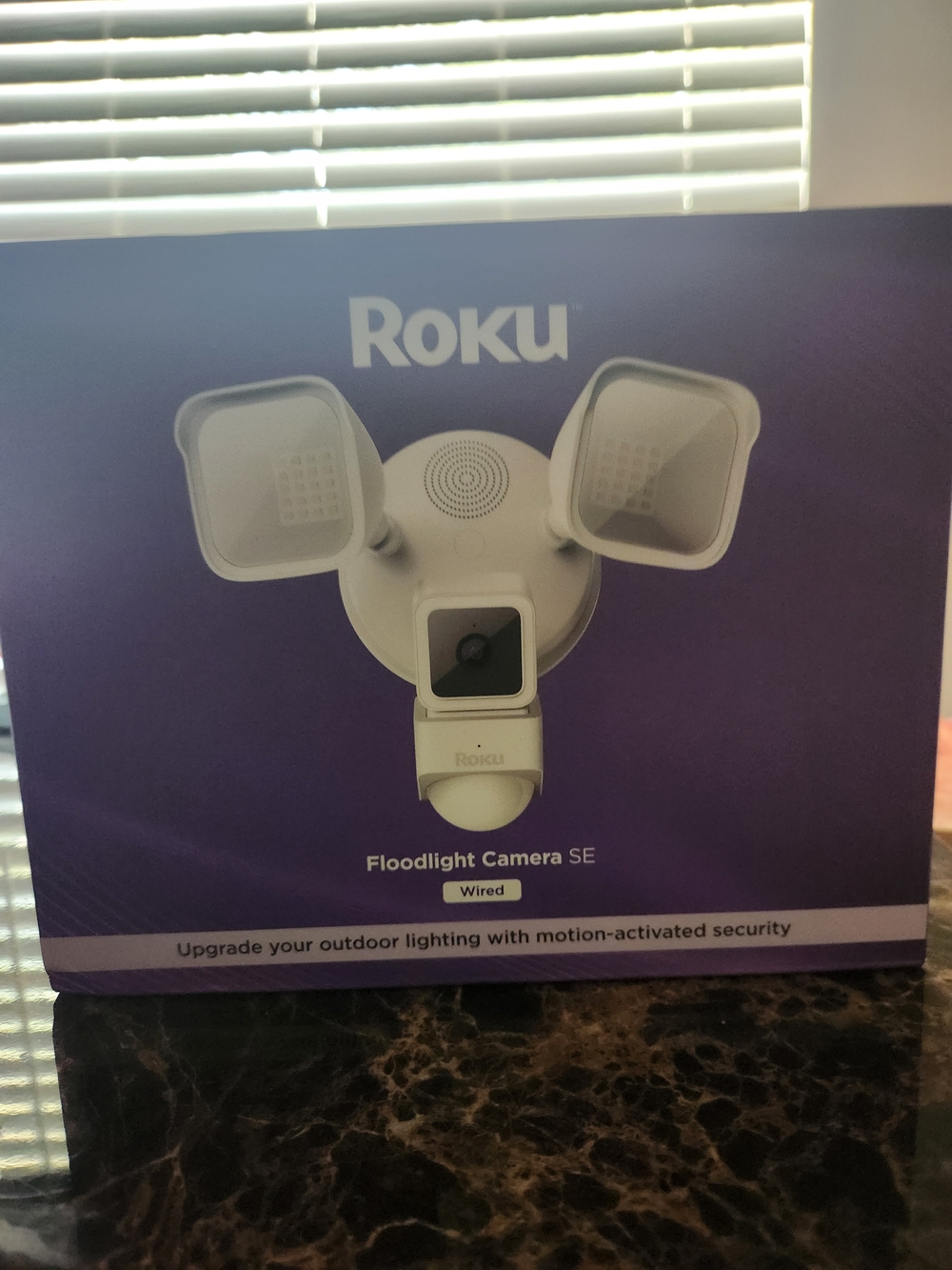Roku White Floodlight Camera SE Wired - Dual Lights